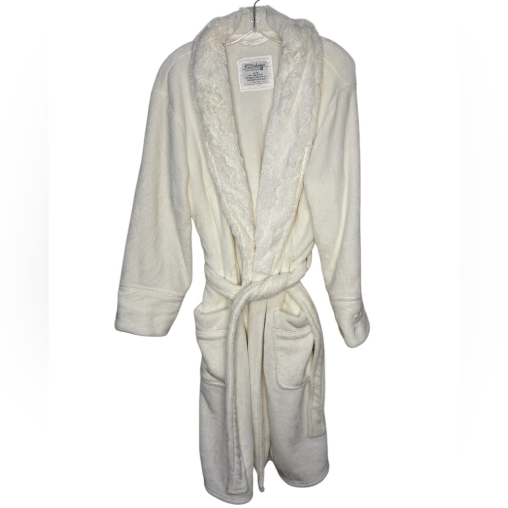 PJ Salvage White Faux Fur Trim Cozy Robe Belted Long Length Medium